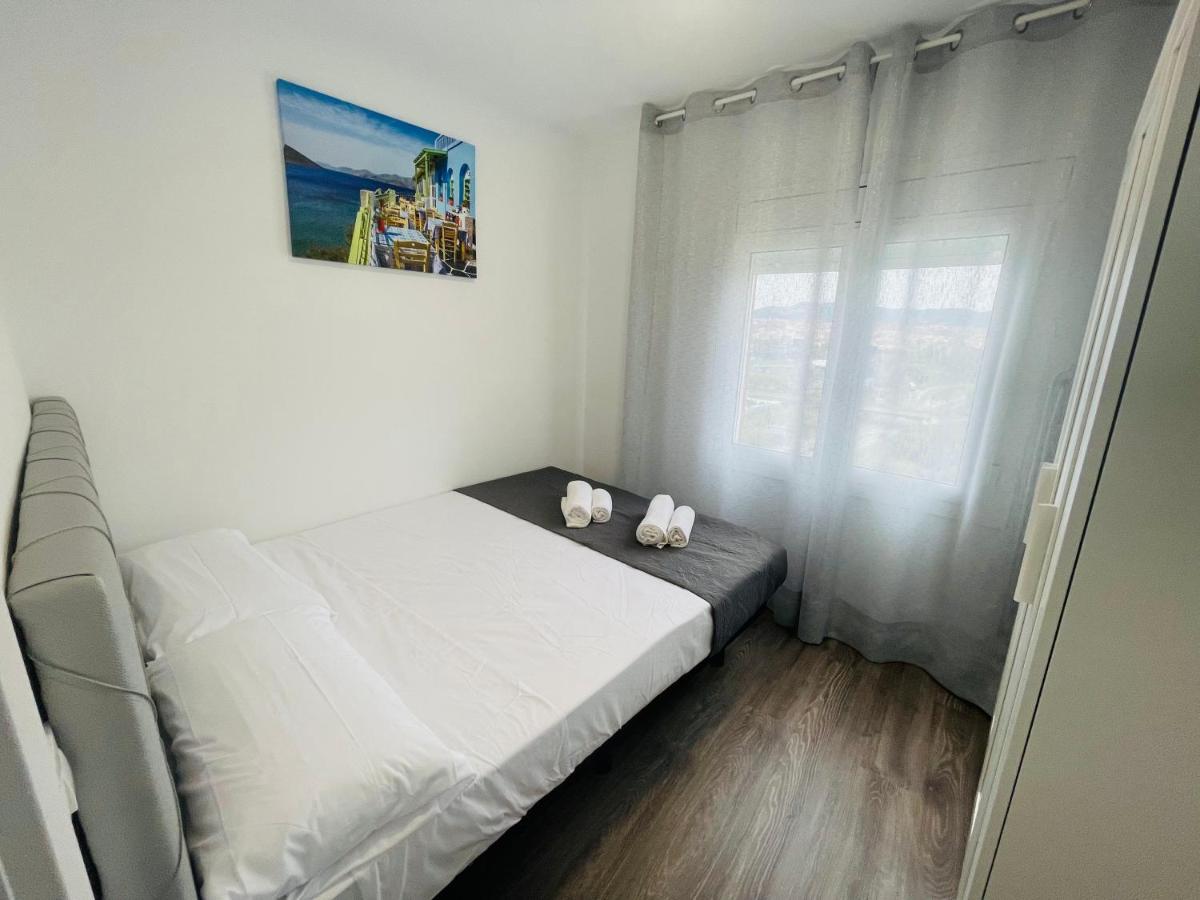 Barca 5 New Beach Apartment Sant Adria de Besos Eksteriør bilde