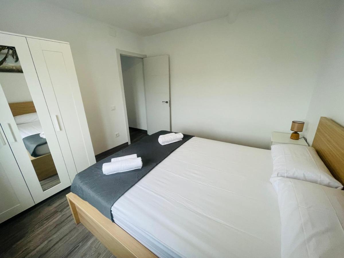 Barca 5 New Beach Apartment Sant Adria de Besos Eksteriør bilde